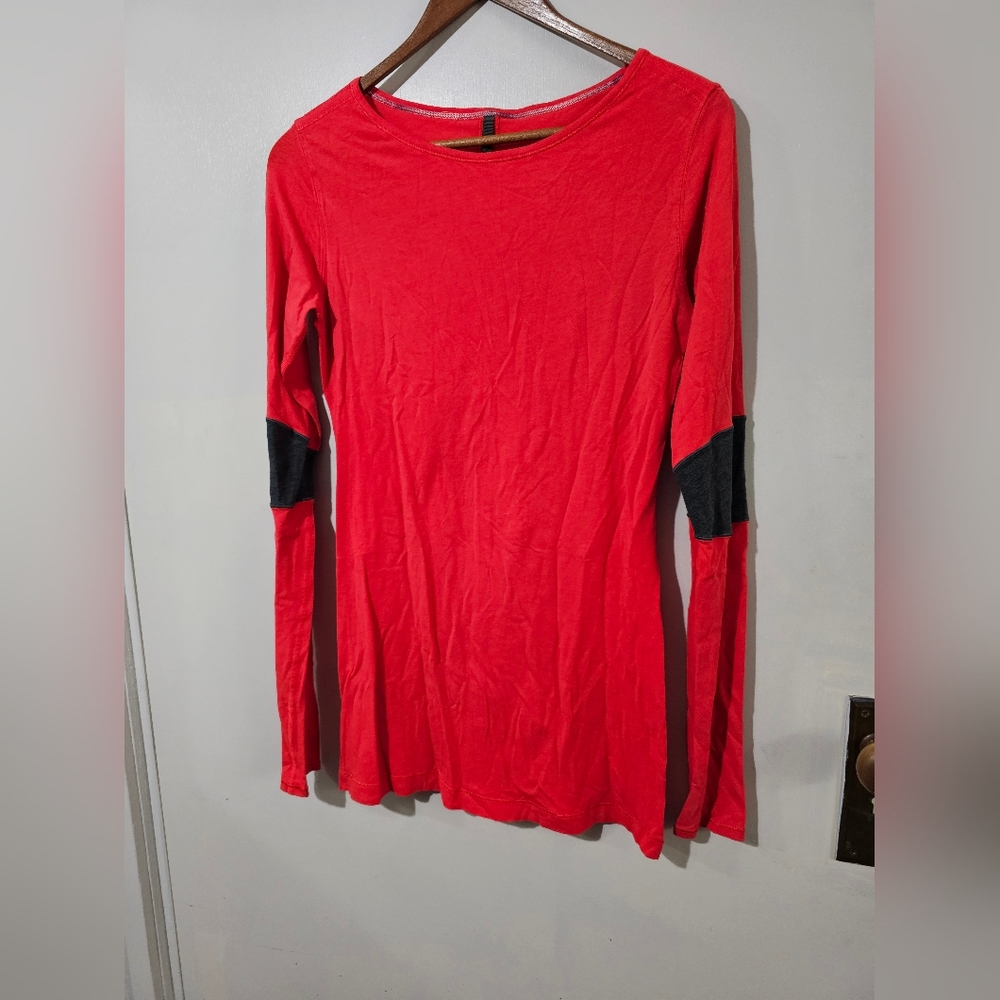 Lululemon long sleeve top